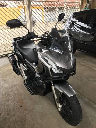 HONDA ADV 
